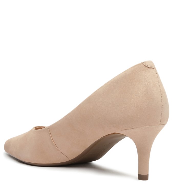 Scarpin Nude Nobuck Salto Baixo Fino