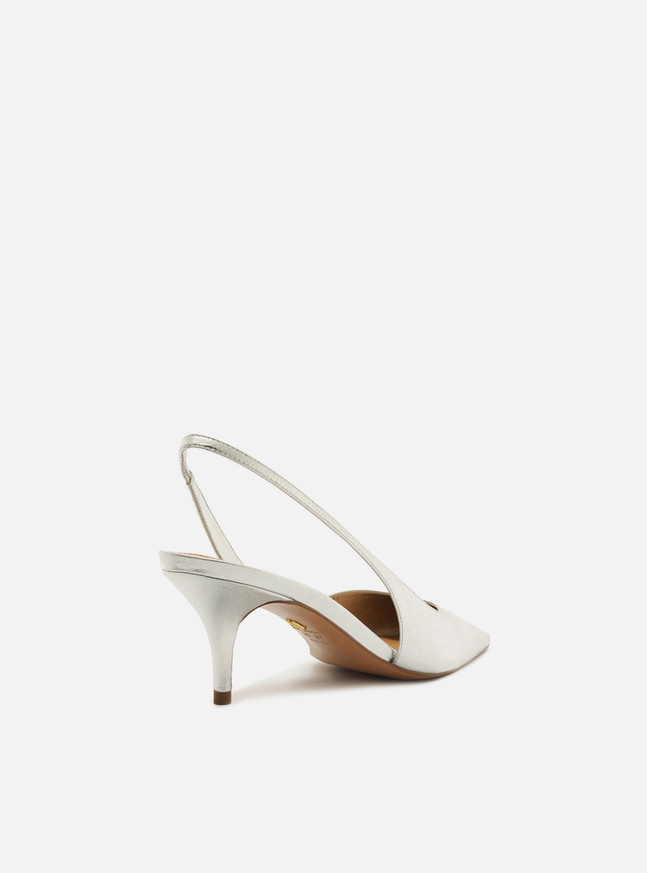 Scarpin Prateado Couro Salto Fino Slingback — foto 3