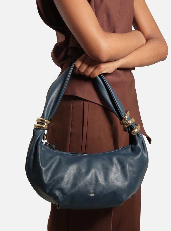 Bolsa Hobo Azul Couro Média Argolas Douradas