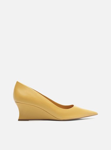 Scarpin Amarelo Couro Salto Baixo Anabela Bico Fino
