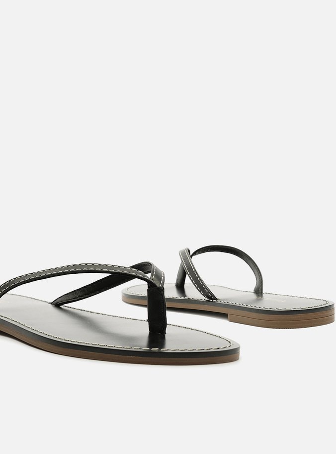 Rasteira Preta Flat Flip Flop Pesponto