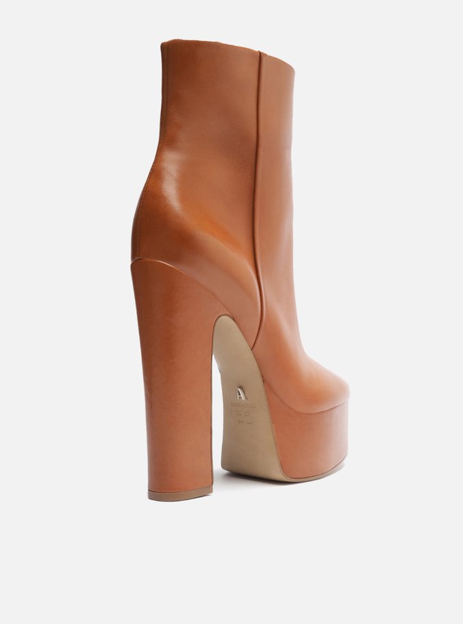 Bota Marrom Couro Cano Curto Meia Pata Madison