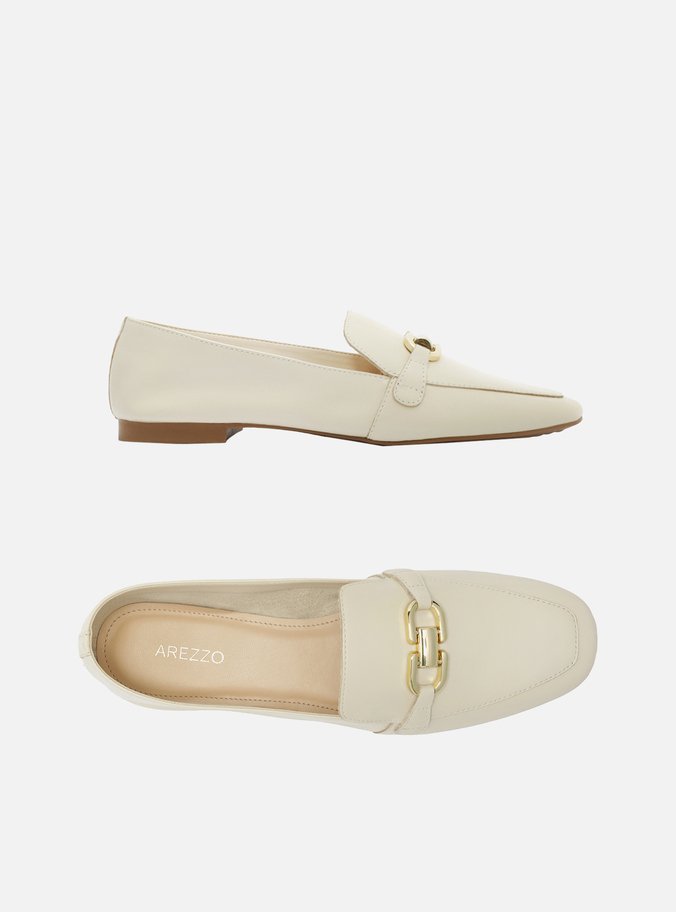 Mocassim Off-White Bico Quadrado Rasteiro