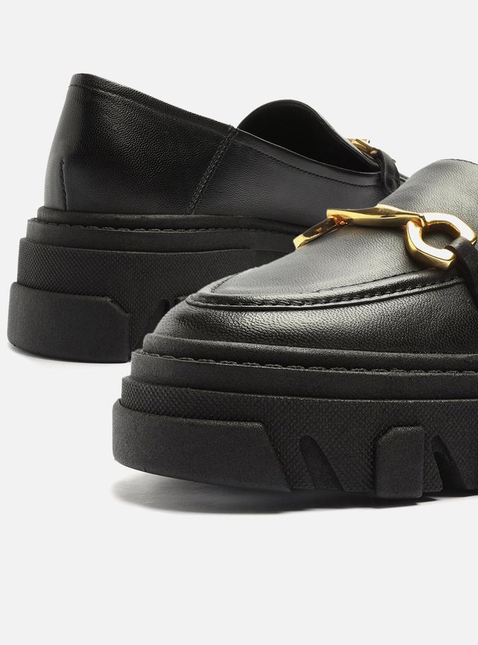 Mocassim Preto Couro Tratorado Bridão