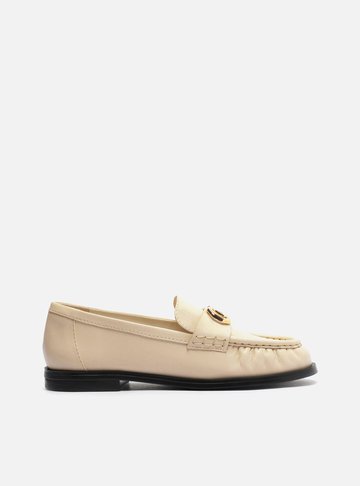 Mocassim Branco Couro Franzido Tira Metal