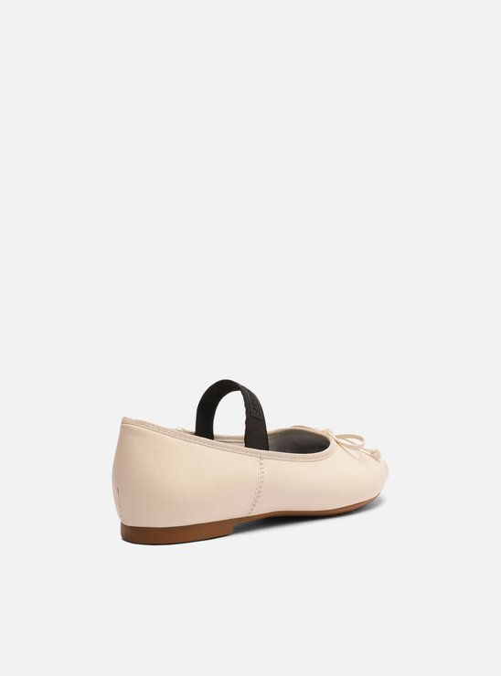 Sapatilha Infantil Off-White Bico Redondo Charlotte