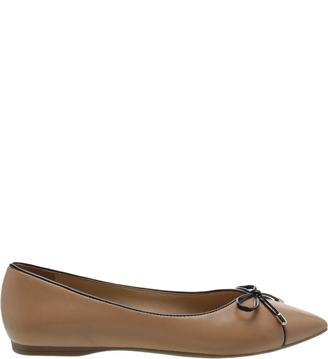 Sapatilha Couro Bico Fino Vintage Nude