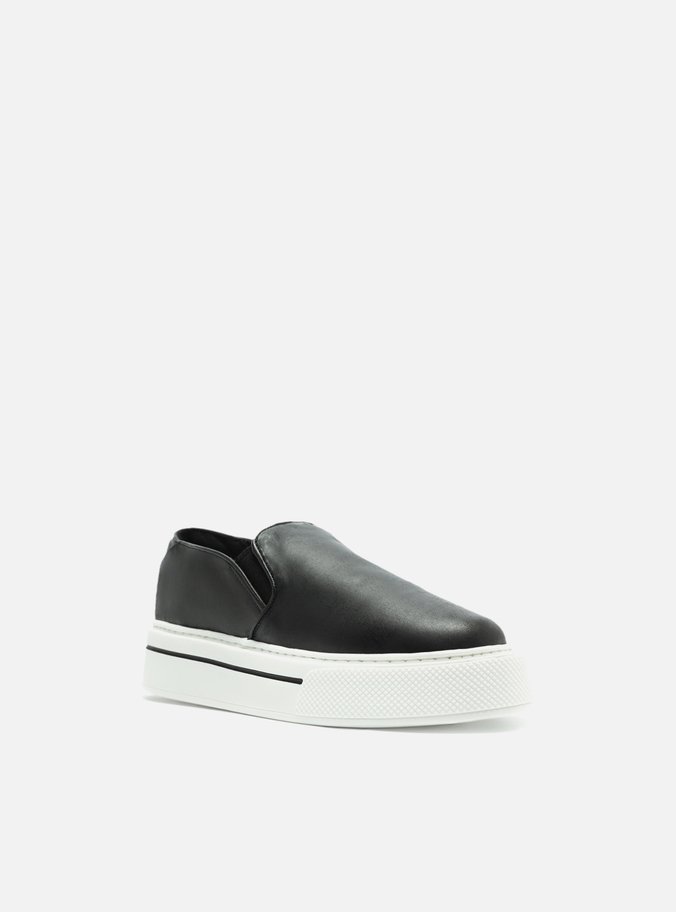 Slip On Preto Sola Alta