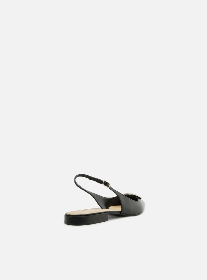 Sapatilha Preta Couro Slingback Coração Metal