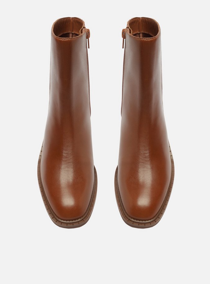 Bota Marrom Couro Cano Médio Bloco Metal