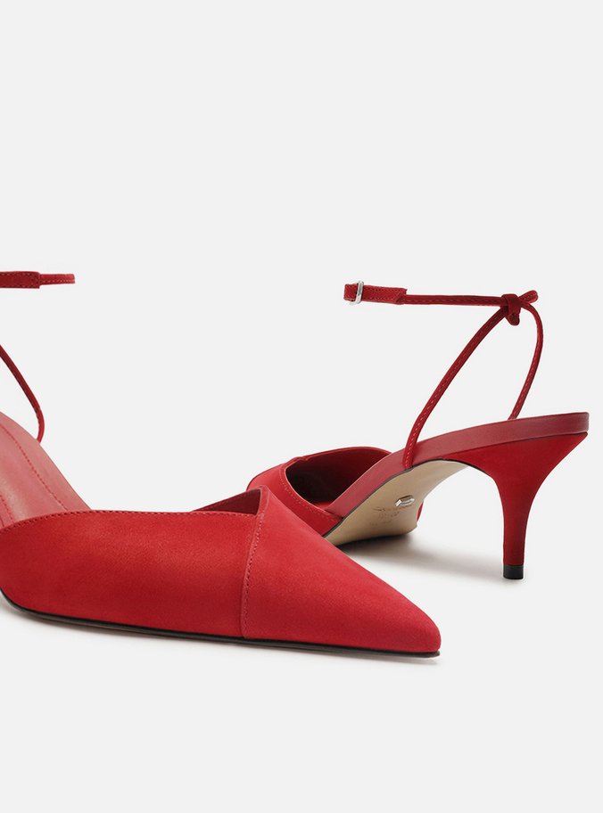 Scarpin Vermelho Nobuck Salto Kitten Aberto