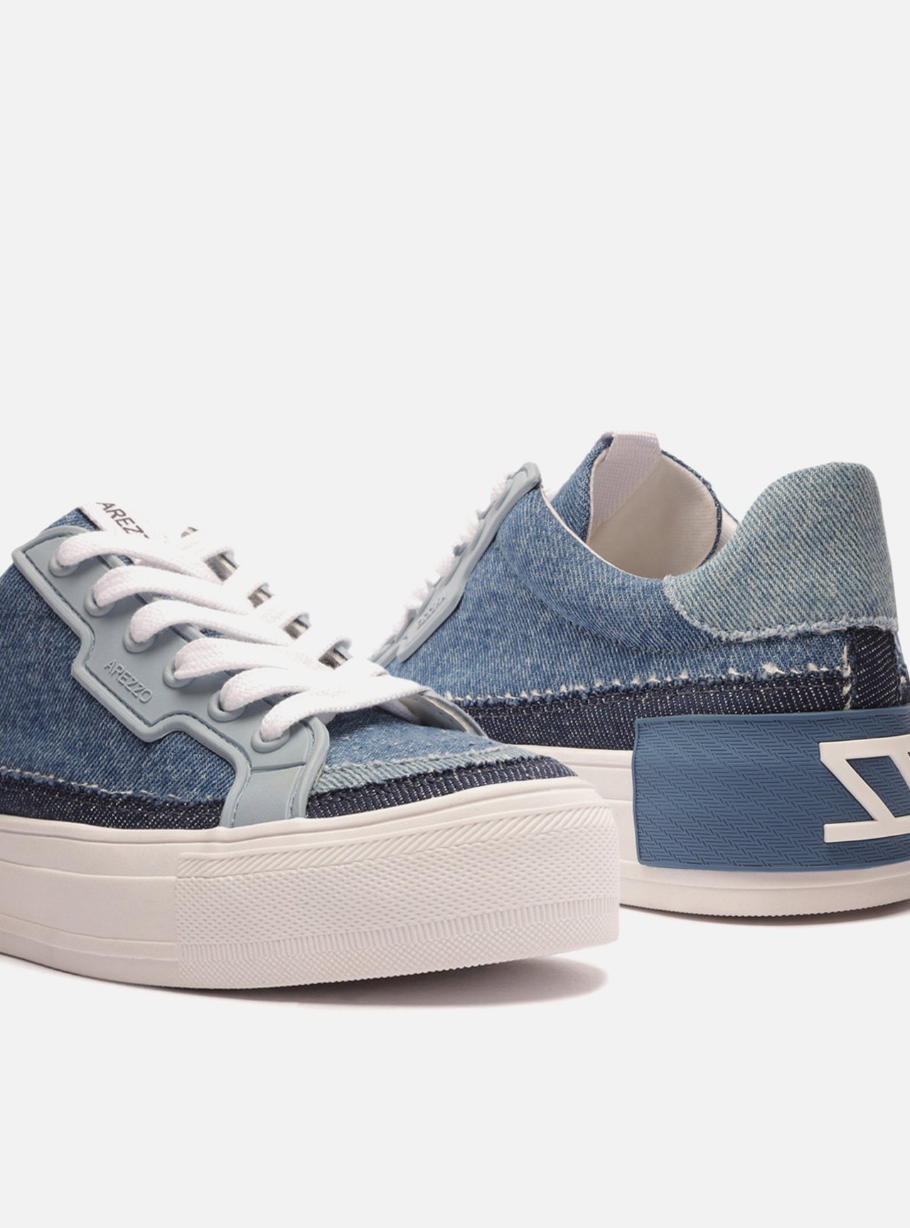 Tenis sales arezzo jeans