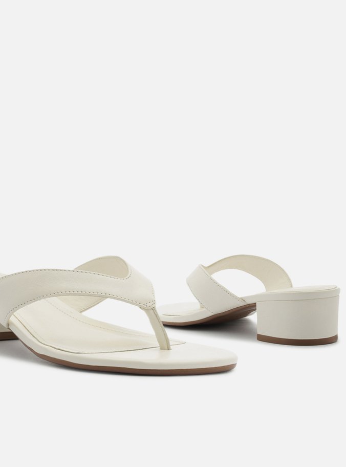 Tamanco Branca Salto Baixo Tiras Flip Flop