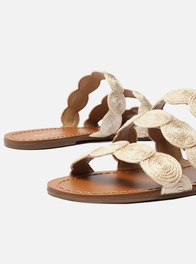 Rasteira Off-White Tiras Bordadas