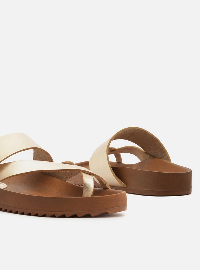 Papete Dourada Couro Flatform Tiras Cruzadas