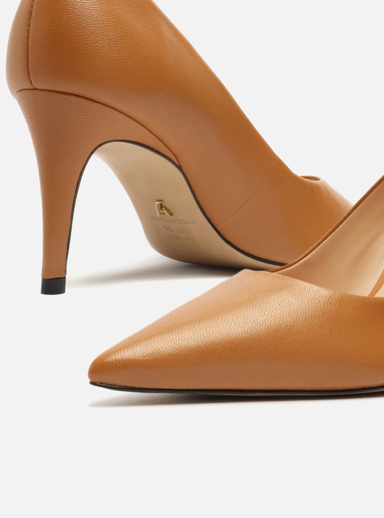 Scarpin marrom best sale arezzo
