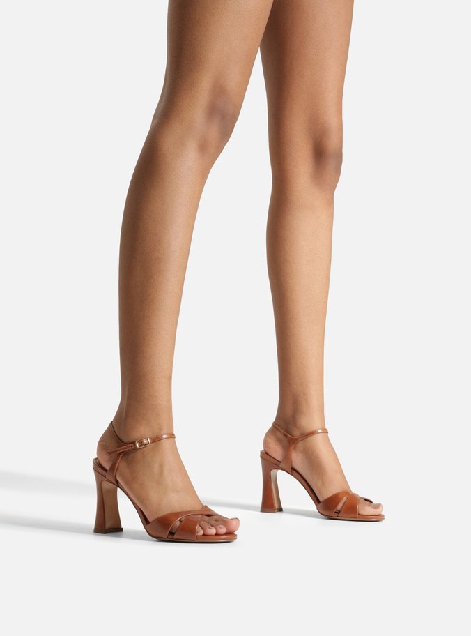 Sandália Marrom Couro Salto Alto Flare Tiras Cruzadas