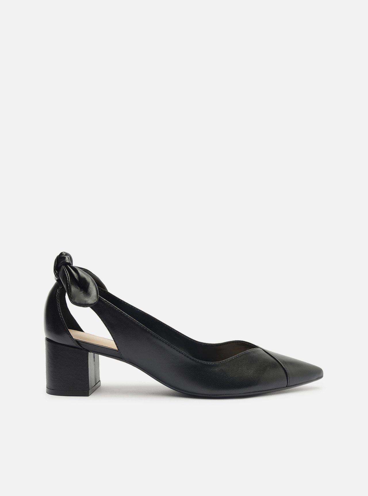 Scarpin preto cheap salto grosso arezzo