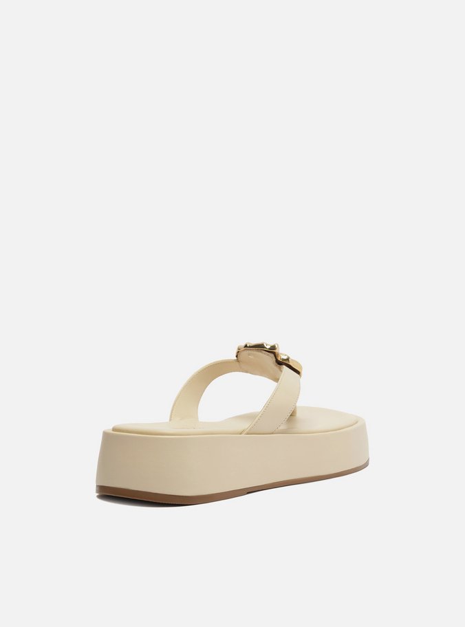 Tamanco Branco Couro Flatform Metal Concha