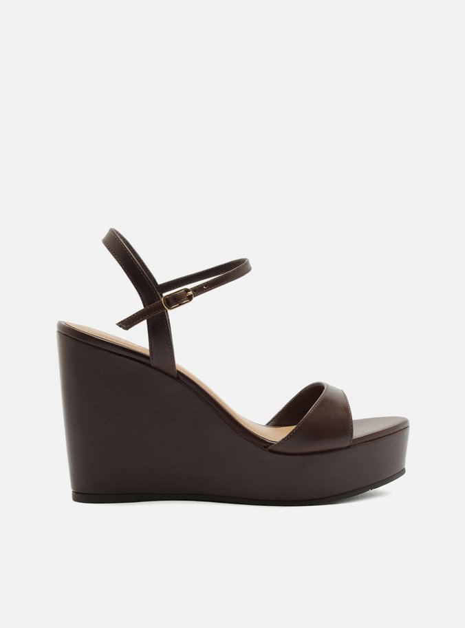 Sandália Marrom Couro Plataforma Fivela