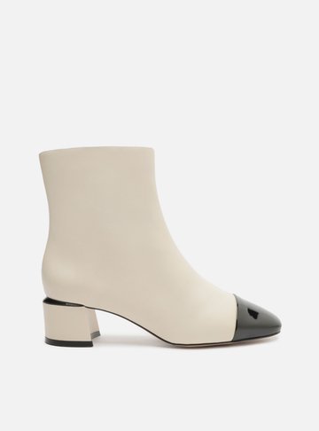 Bota Branca Couro Cano Curto Cap Toe Verniz