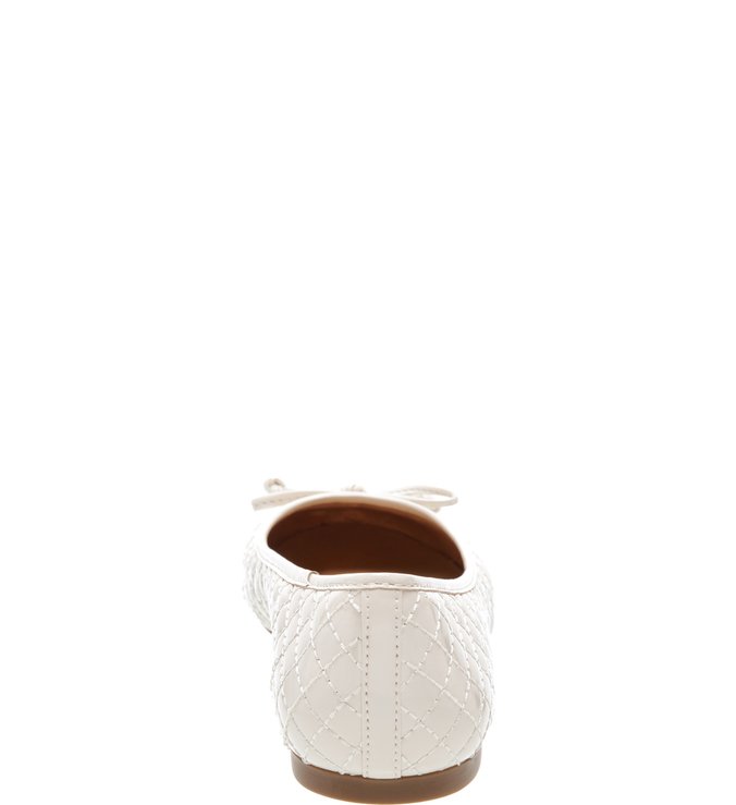 Sapatilha Off White Verniz Matelassê