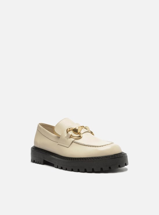 Mocassim Off-White Couro Tratorado Livia