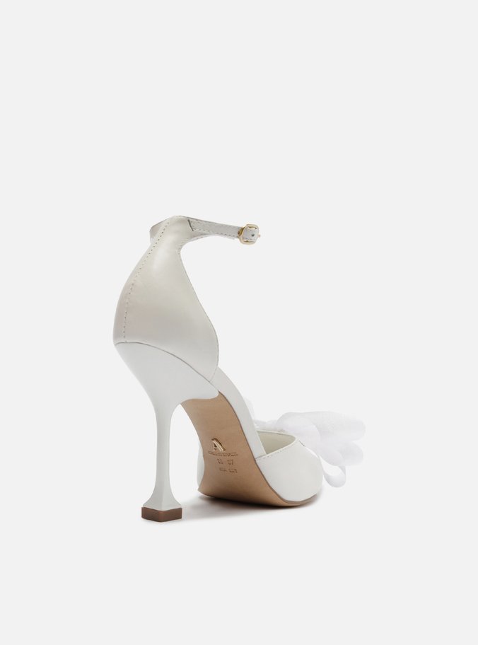 Scarpin Branco Couro Salto Fino Taça Laço
