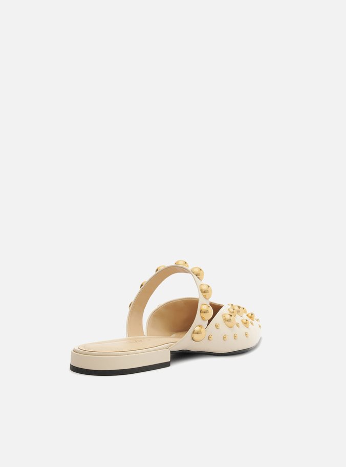 Mule Off-White Couro Fechada Tachas