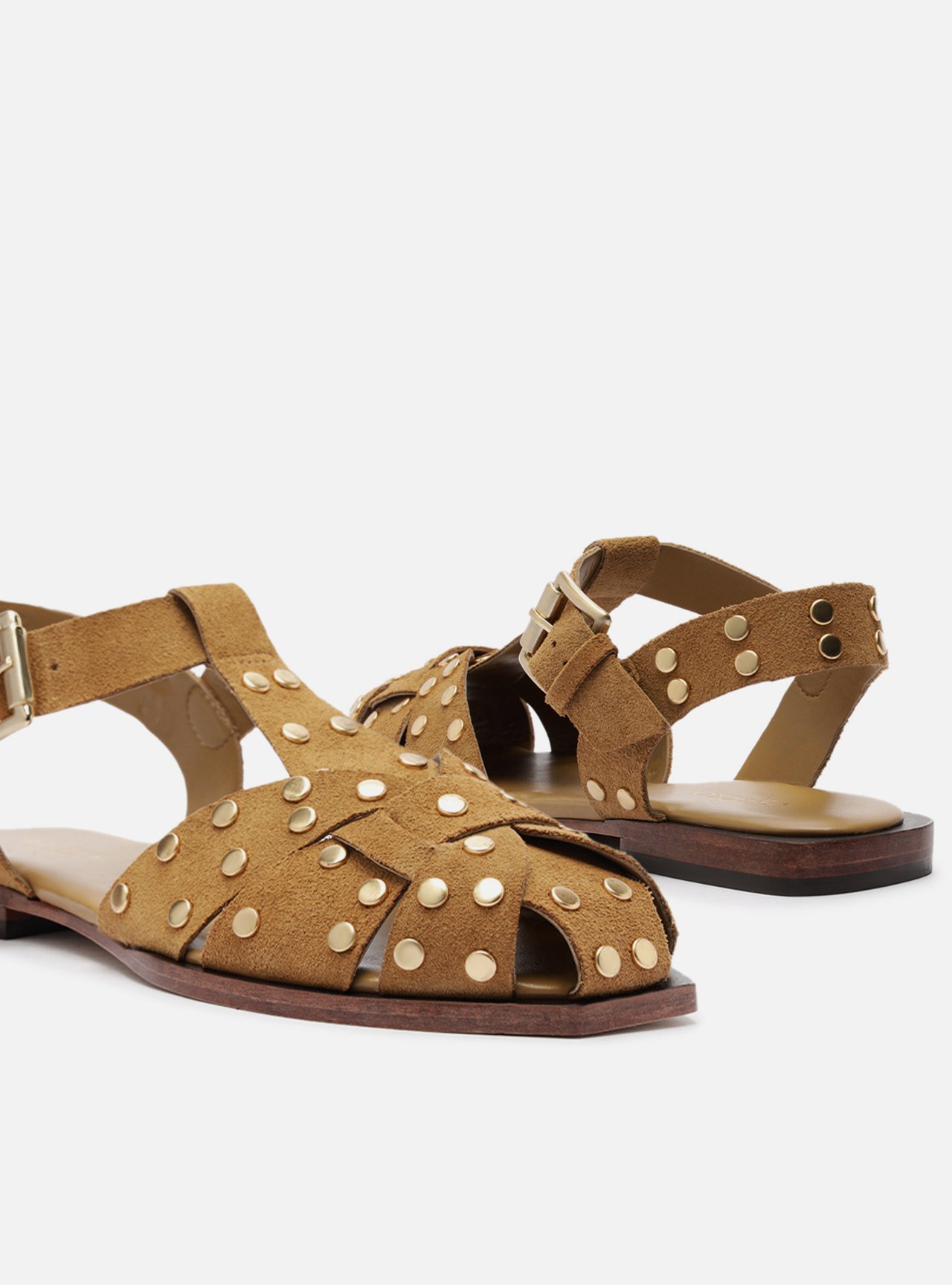Sandália Bege Suede Rebites Fisherman — foto 5