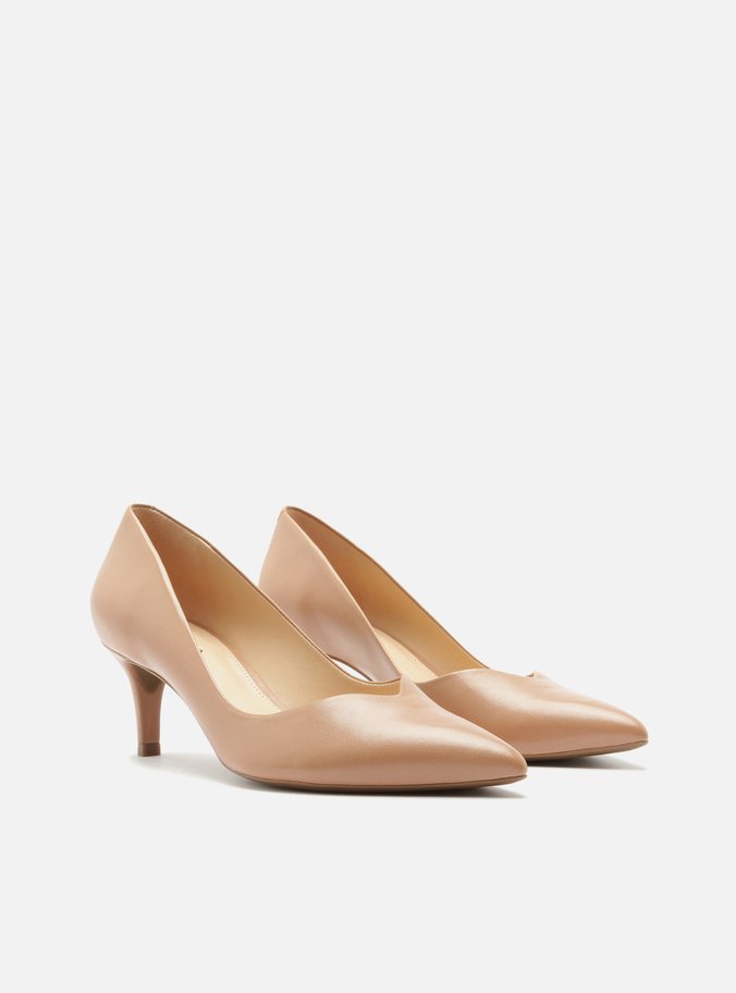 Scarpin Couro Salto Kitten Soft Avelã