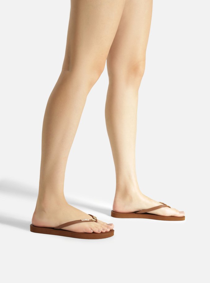 Chinelo Marrom Essential Pins Metal