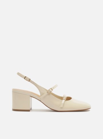 Arezzo — Scarpin Off White Verniz Salto Bloco Tiras Slingback
