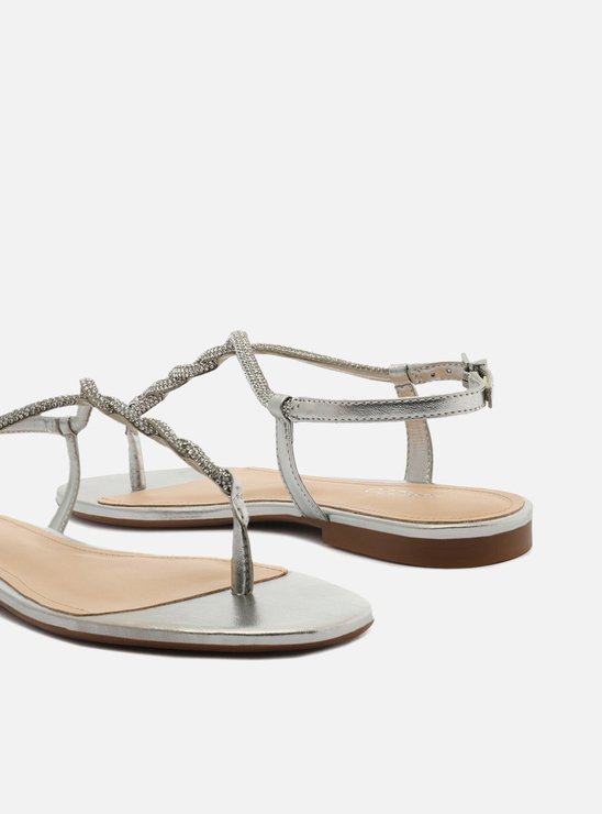 Rasteira Prateada Slim Pedraria Strass