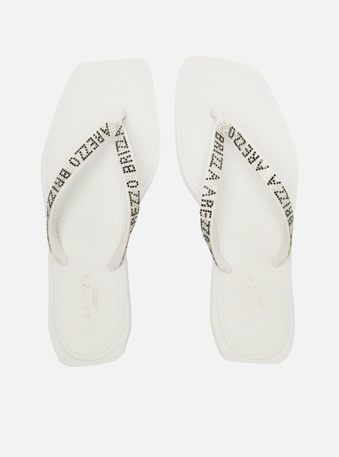 Chinelo de Dedo Branco Square Lettering Strass