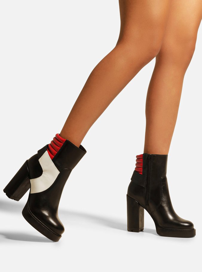 Bota Preta Salto Alto Bloco Cano Médio