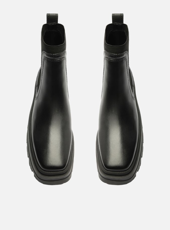 Bota Preta Couro Cano Curto Tratorada Elástico