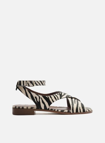 Rasteira Animal Print Tiras Largas Cross Fivela