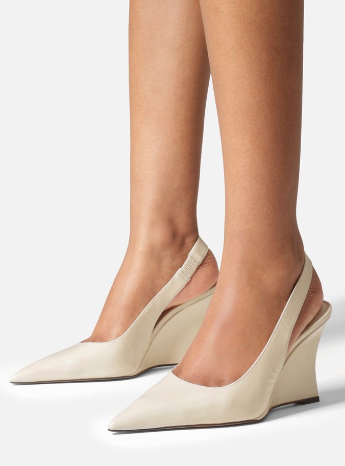 Scarpin Branco Couro Anabela Slingback