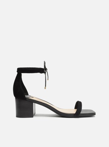 Sandália Preta Suede Salto Bloco Amarração