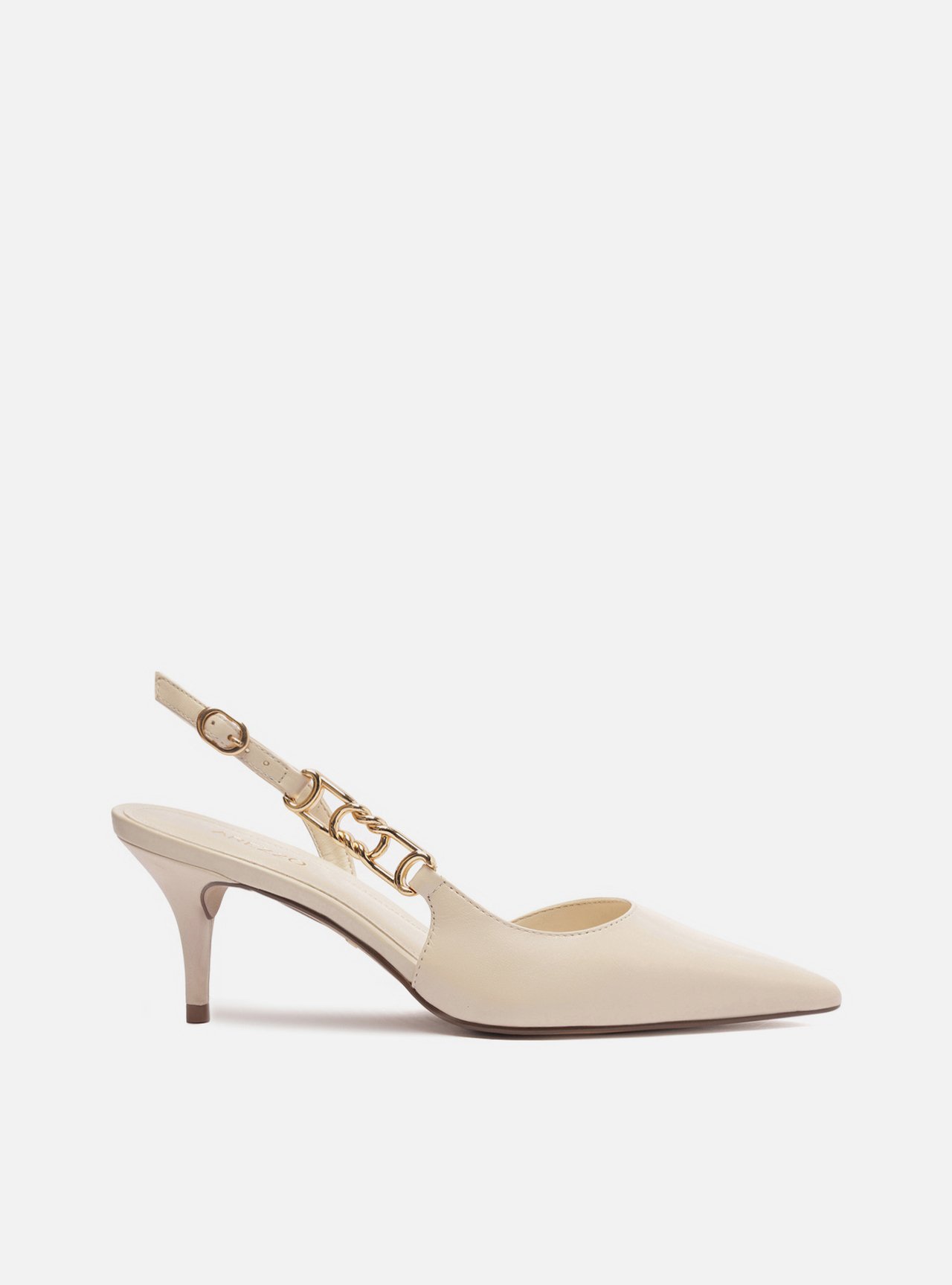 Scarpin Branco Couro Bico Fino Detalhe Metal — foto 1