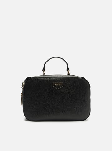 Bolsa Tiracolo Preta Média Detalhe Metal