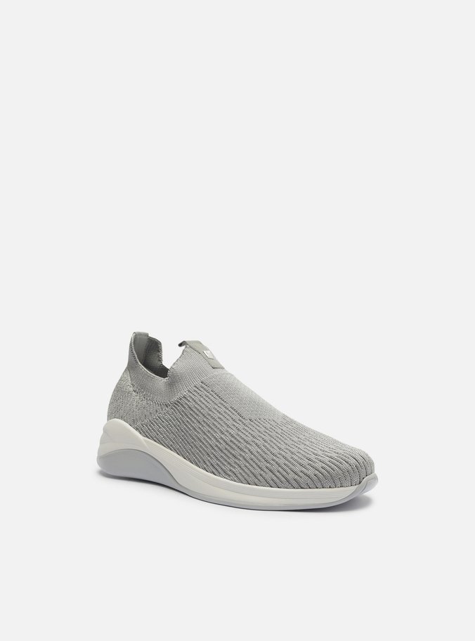 Tênis Slip On Prata Knit Bico Redondo Básico