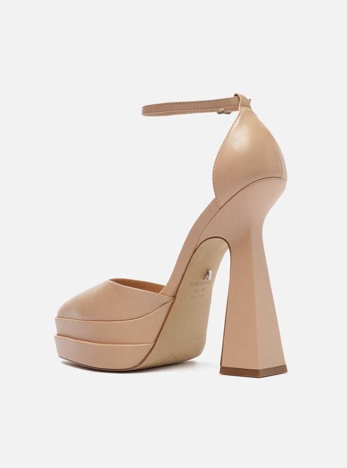 Scarpin Nude Couro Meia Pata Bico Fino