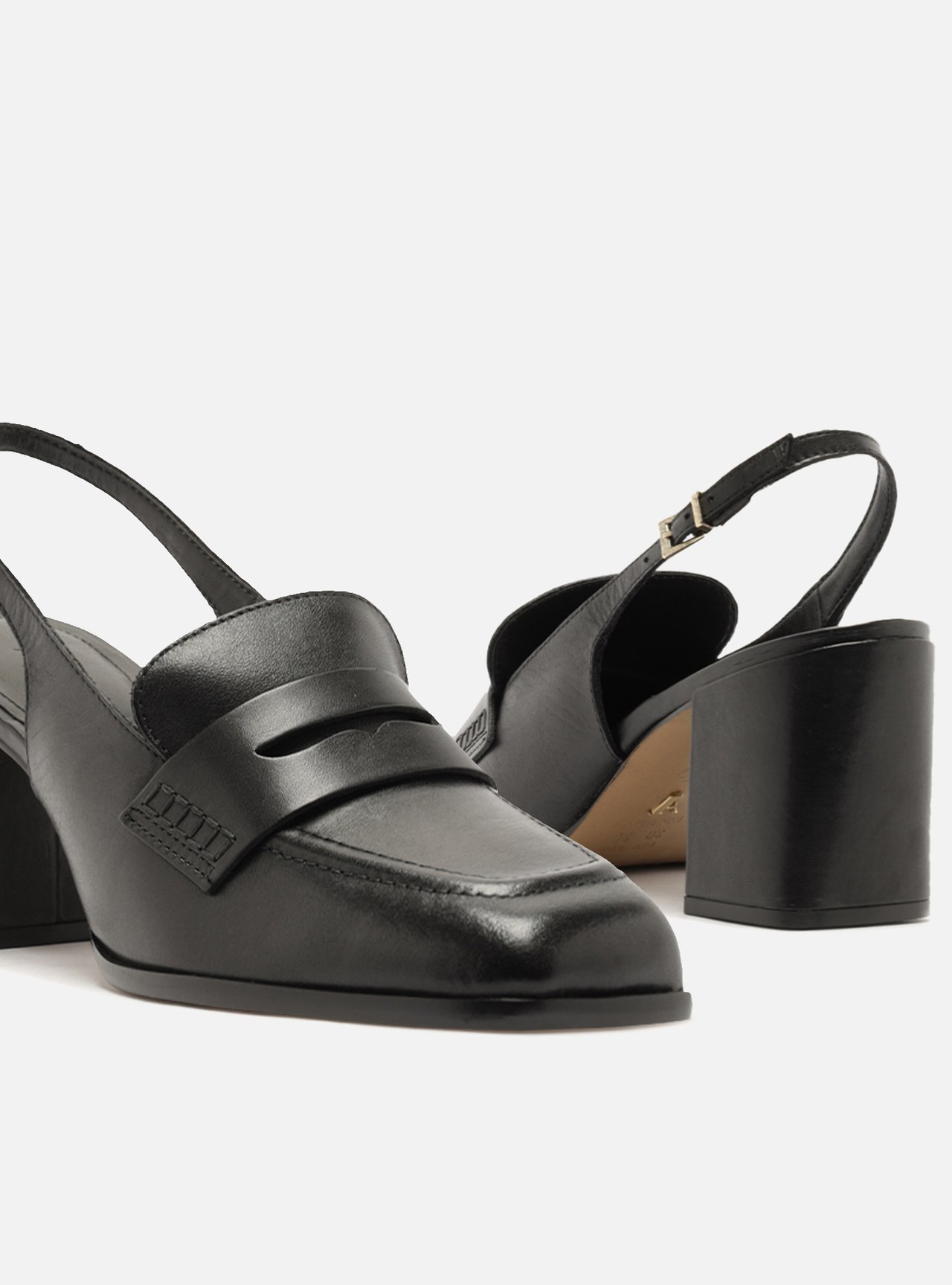 Mocassim Preto Couro Salto Bloco Slingback — foto 4