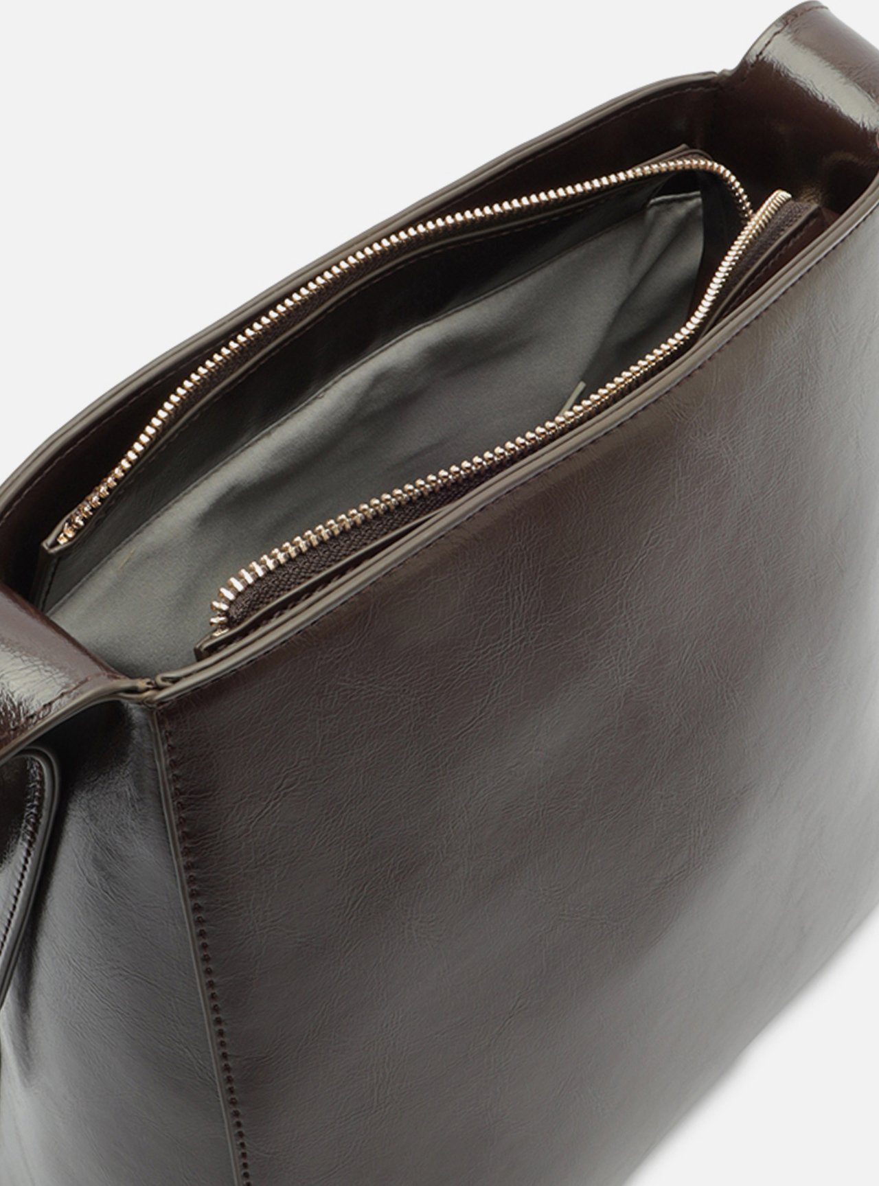 Bolsa Hobo Marrom Média Metais Dourados — foto 4