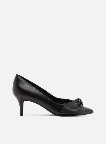 Scarpin Preto Couro Salto Fino Laço Maxi