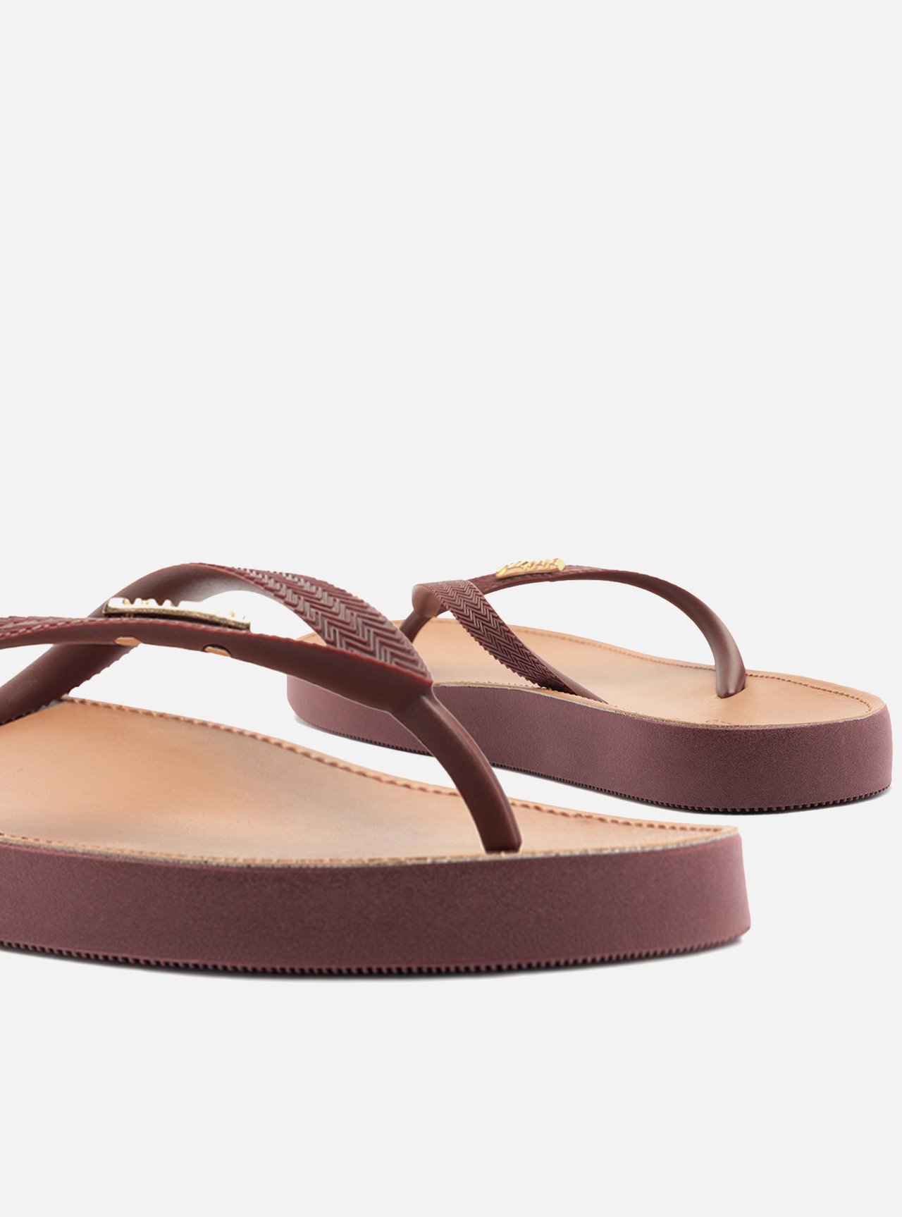 Chinelo de Dedo Vermelho Flatform Metais Brizza — foto 4