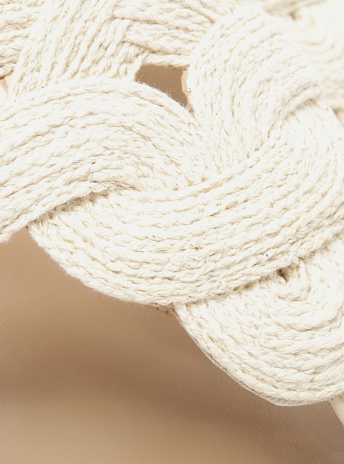 Sandália Off-White Bloco Bordada