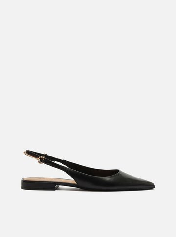 Arezzo — Sapatilha Preta Couro Bico Fino Slingback Metais